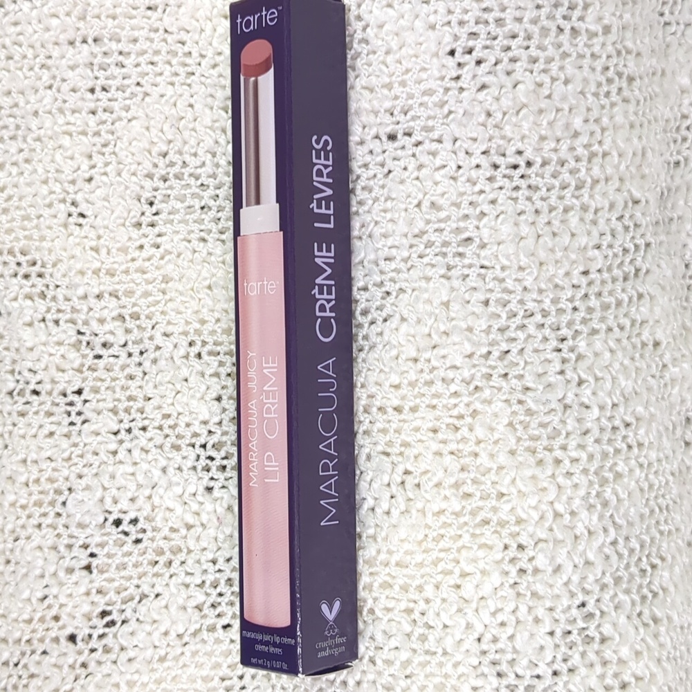 tarte maracuja juicy lip crème in Mauve, 2g/0.07oz - Picture 4 of 11